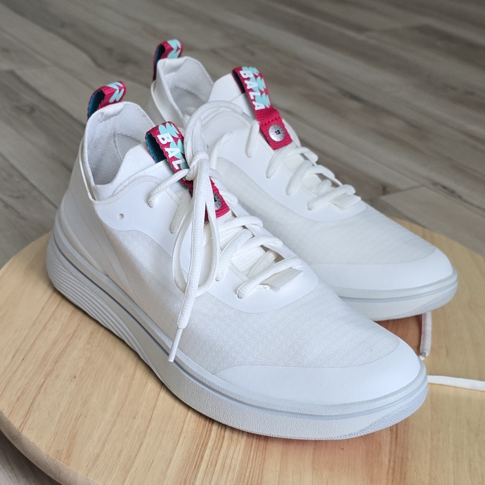 Bala Sneakers